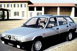 Alfa-Romeo 33  1.3i (90Hp) Sedan