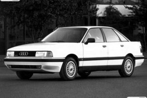 Audi 80  1.6 89,8A 75 KM Sedan