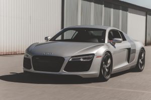 Audi R8  V10 plus 5.2 AT (610 HP) 4WD Coupe