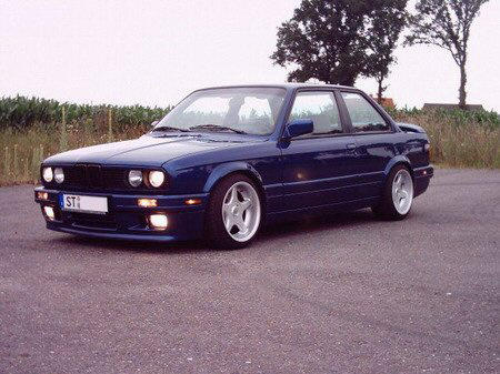 BMW 3er  325 e2.7 (122Hp) - dane techniczne, wymiary, spalanie i opinie