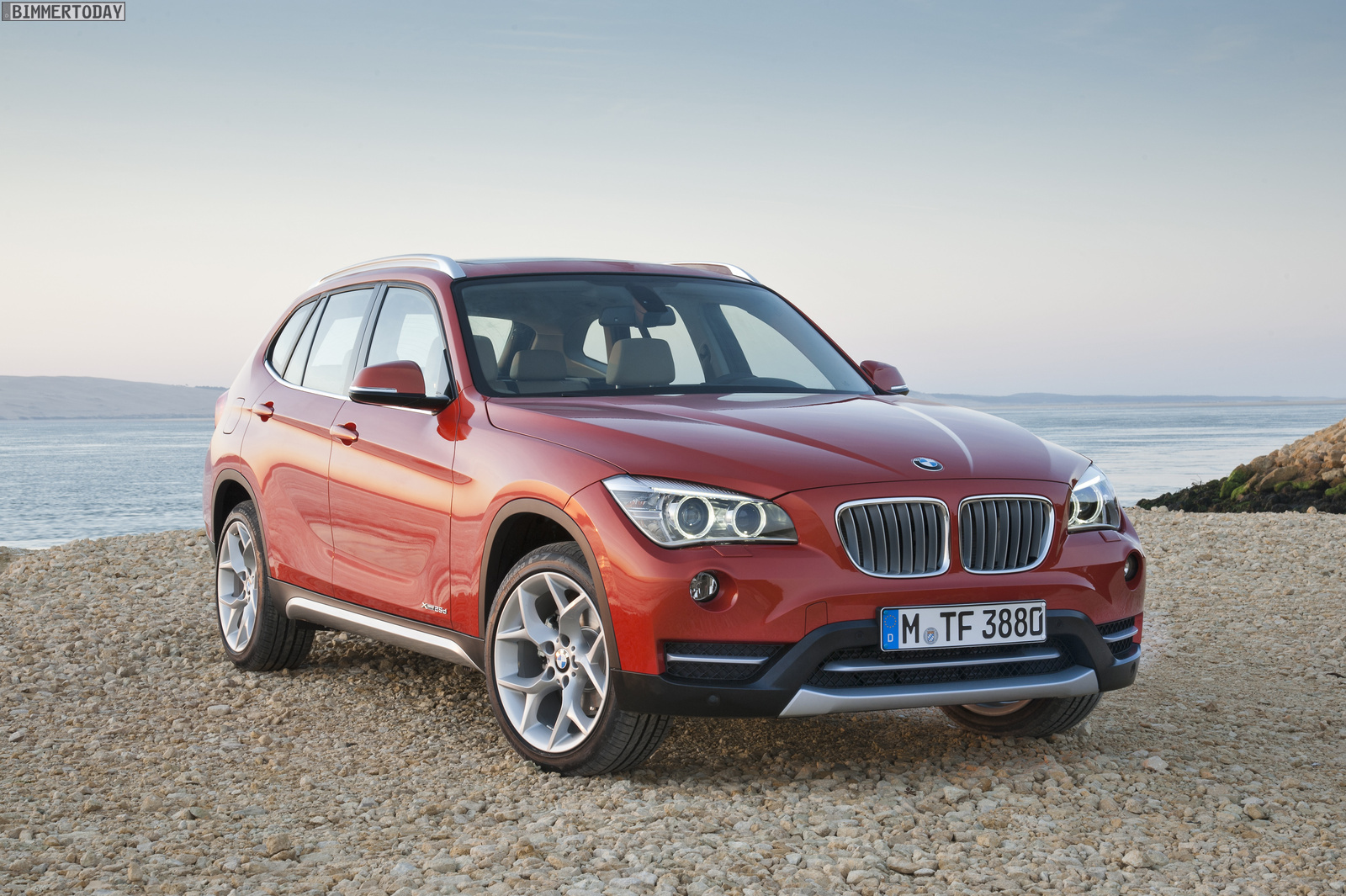 BMW X1  20i 2.0 MT (184 HP) - dane techniczne, wymiary, spalanie i opinie