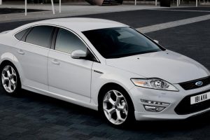 Ford Mondeo  2.0 MT (145 HP) Hatchback