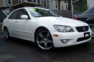 Lexus IS  300 214 KM Sedan