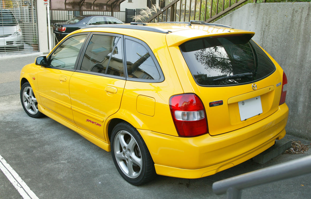 Mazda Familia  1.6 90 KM - dane techniczne, wymiary, spalanie i opinie