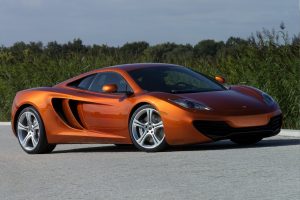 McLaren MP4-12C  3.8 AT (625 HP) Coupe