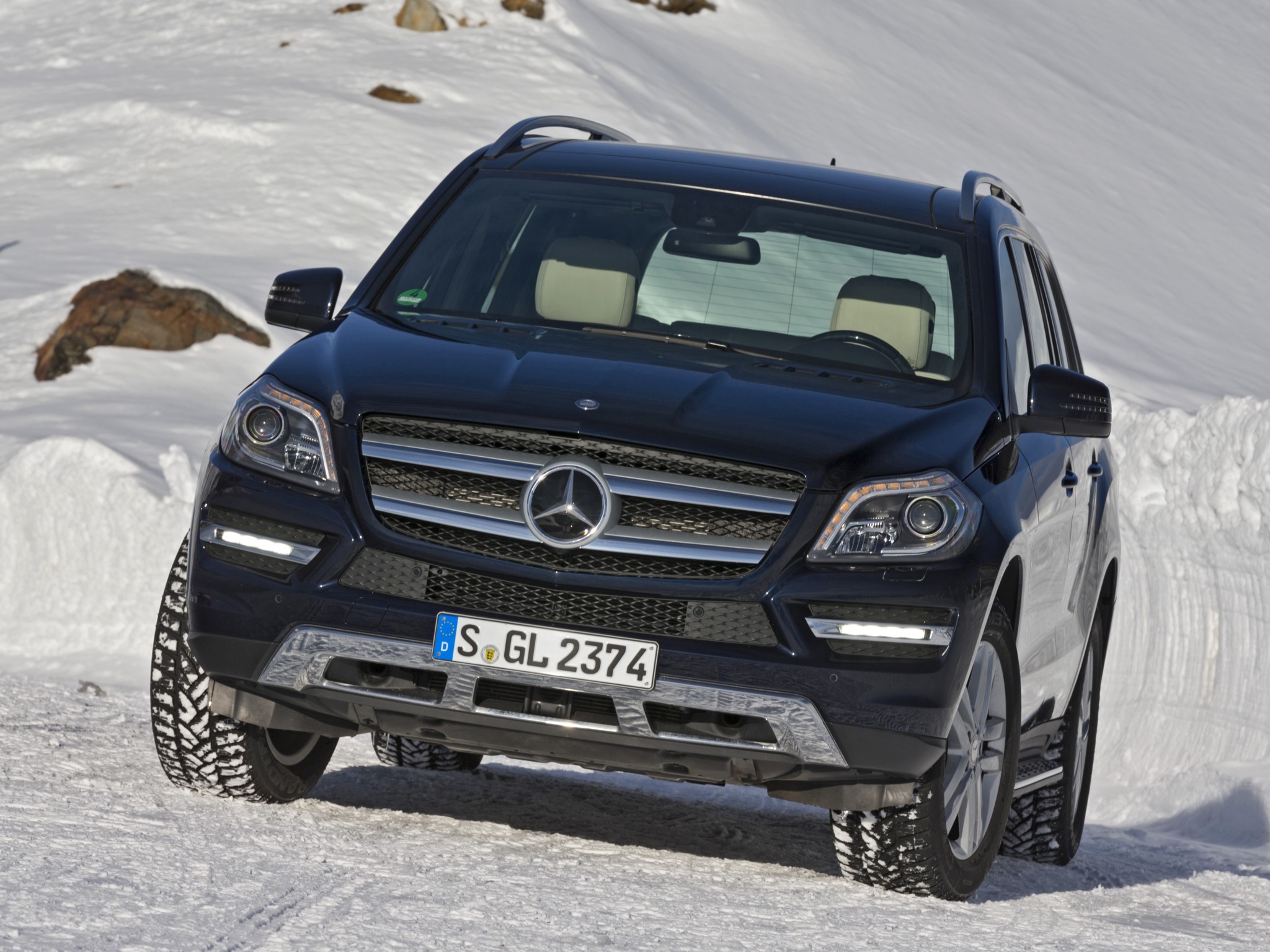 Mercedes-Benz GL-klasse  GL 500 (388Hp) 4MATIC - dane techniczne, wymiary, spalanie i opinie