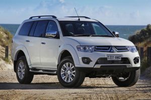 Mitsubishi Montero  3.0 i V6 24V 170 KM SUV