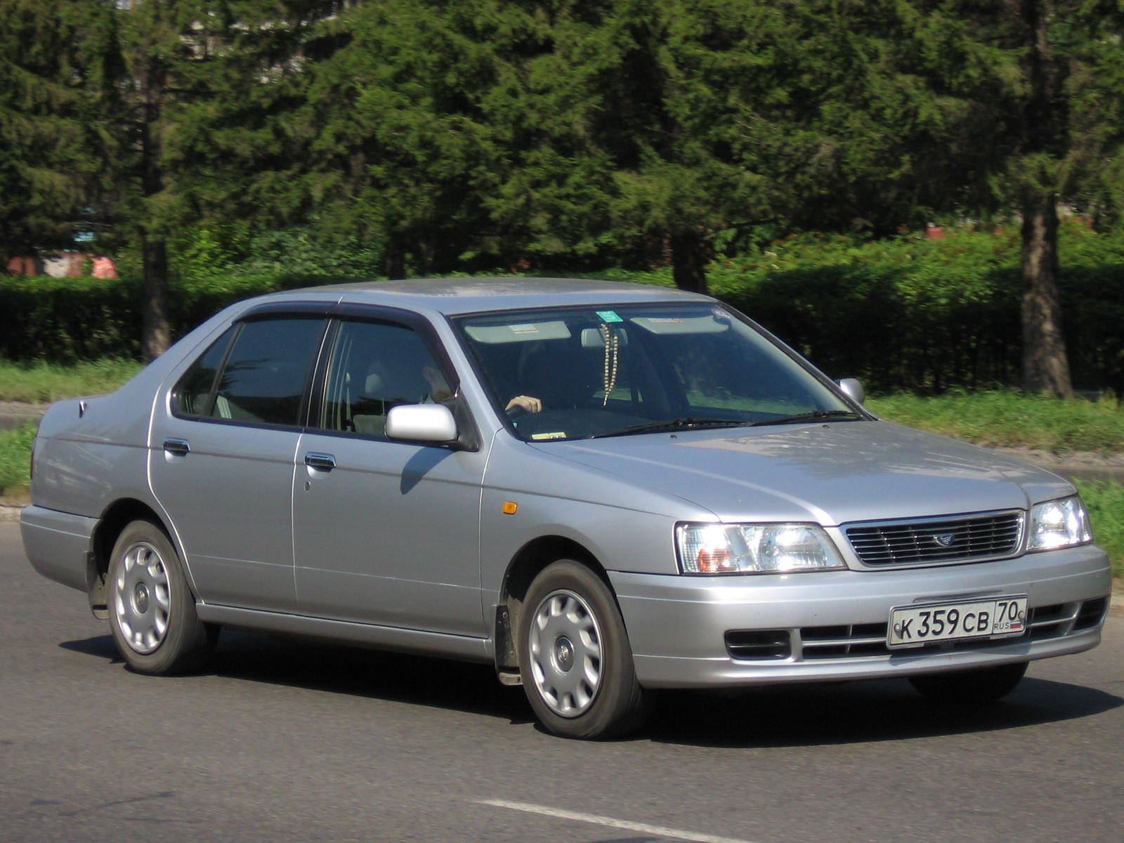 Nissan Bluebird  2.0D (76Hp) - dane techniczne, wymiary, spalanie i opinie