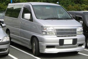 Nissan Elgrand  3.2DT (150Hp) 4WD Minivan