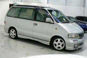 Nissan Largo  2.0 TDi 100 KM Sedan