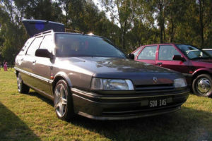 Renault 21  2.0 i Turbo 175 KM Sedan