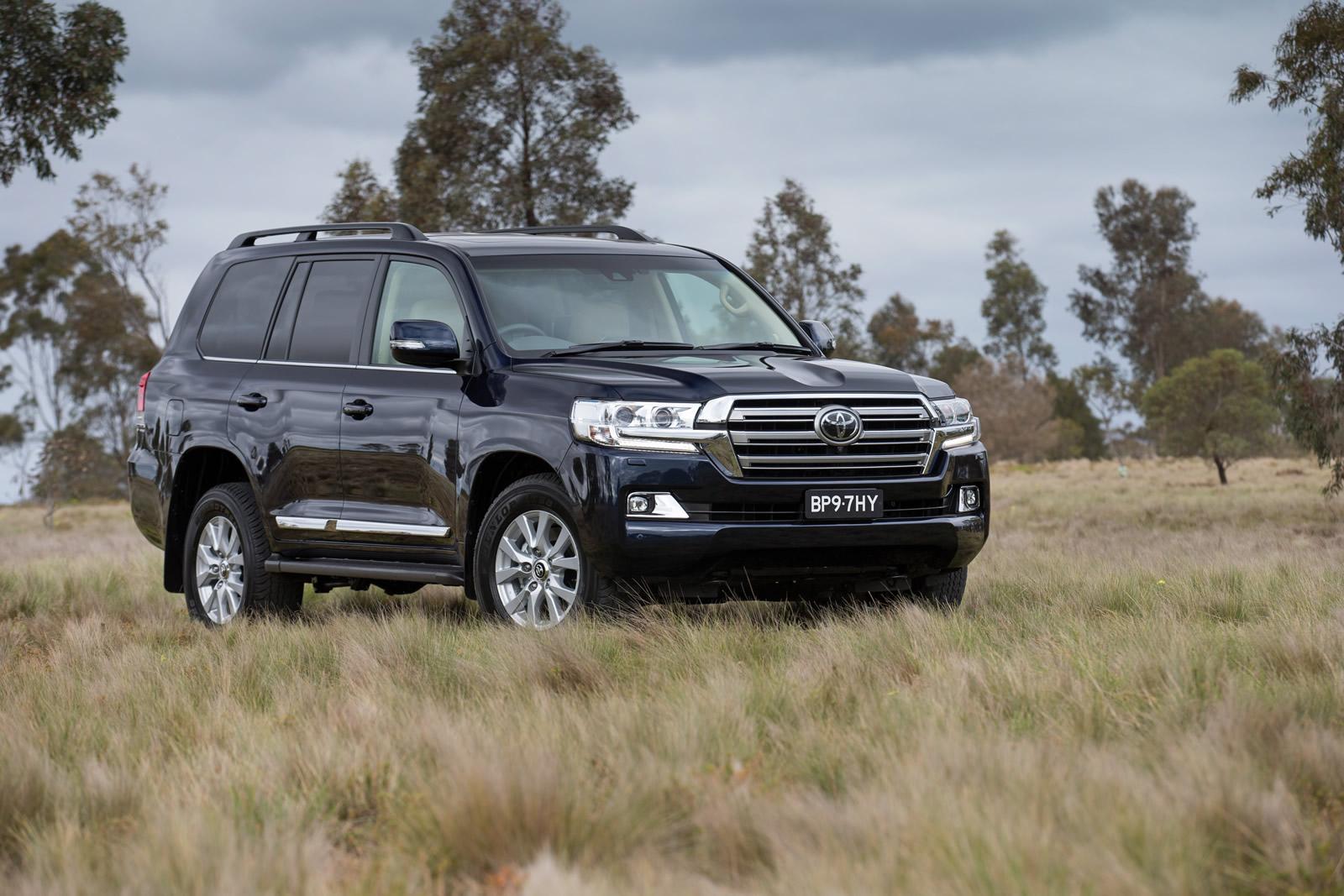 Toyota Land-Cruiser  4.5d AT (249 HP) 4WD - dane techniczne, wymiary, spalanie i opinie