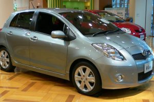 Toyota Vitz  1.3i (87Hp) Hatchback